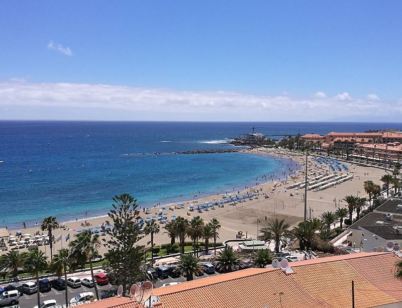 Playa de Las Vistas w Los Cristianos - Wycieczki po Teneryfie po polsku